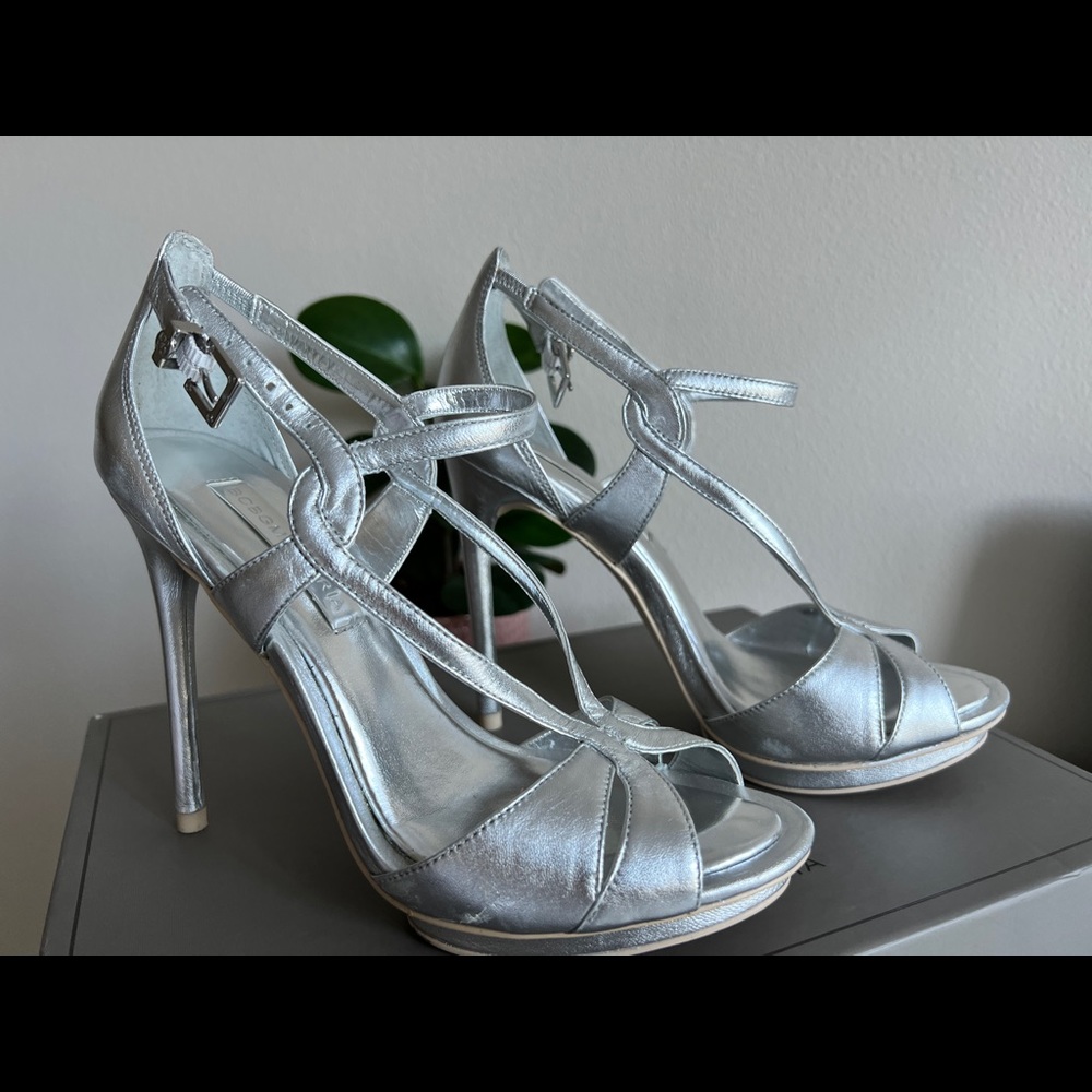 NEW BCBGMaxAzria Farid Platform Heel 6.5 M